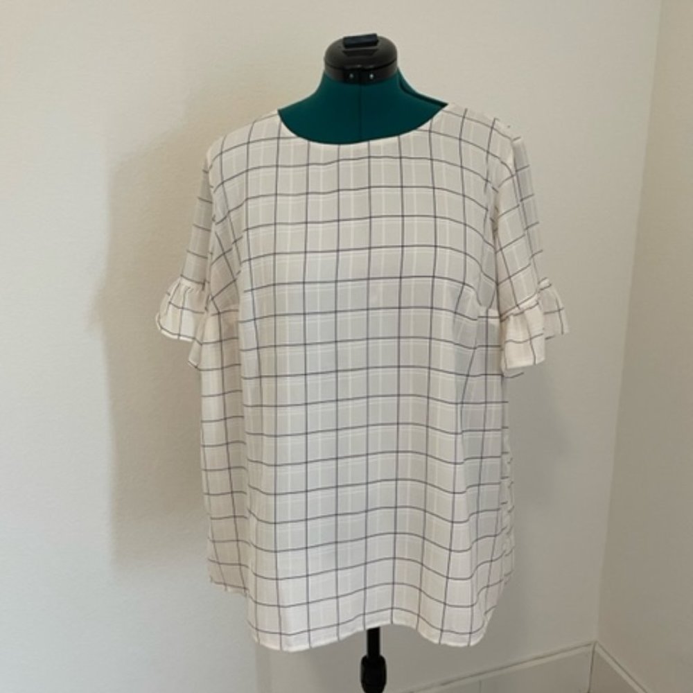 Loft 3/4 Ruffle Sleeve Top 16